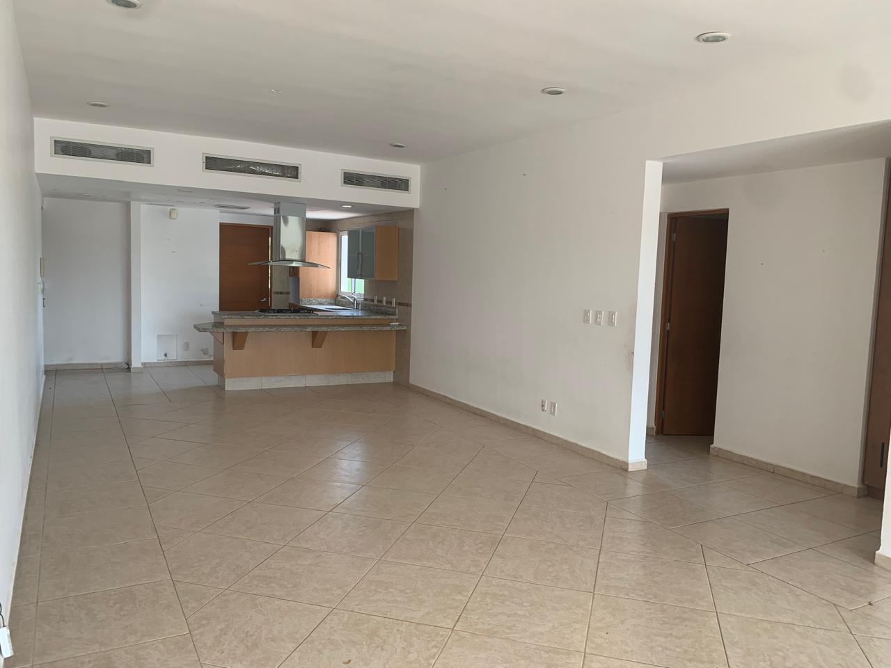 Departamento en zona hotelera de Cancún.